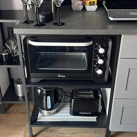 Picasso's House Modern Art Apartmán Arona