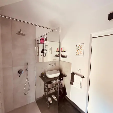 Picasso's House Modern Art Διαμέρισμα *